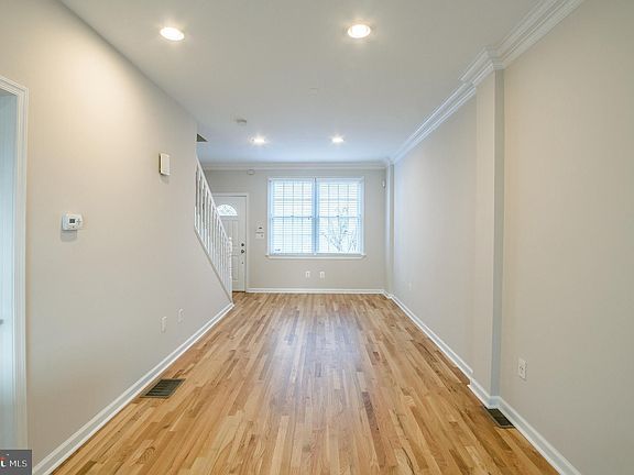 4th image of 2031 Kimball St