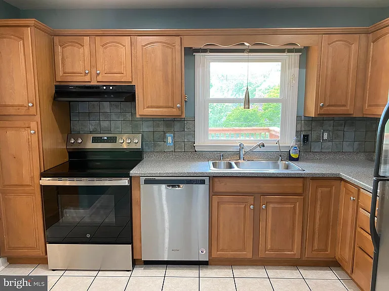 2721 Burnley Rd — Photo 8