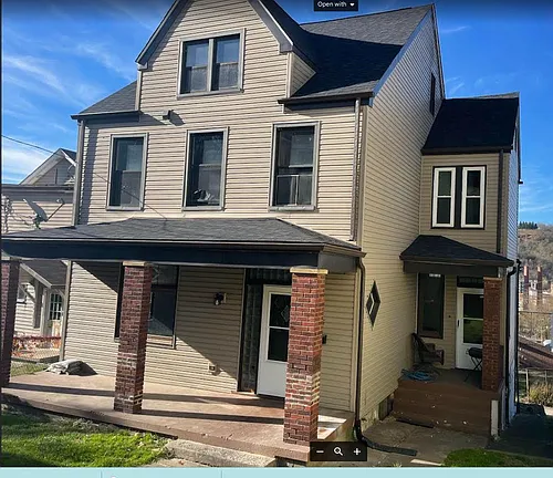 825 Sarah St Photo 1