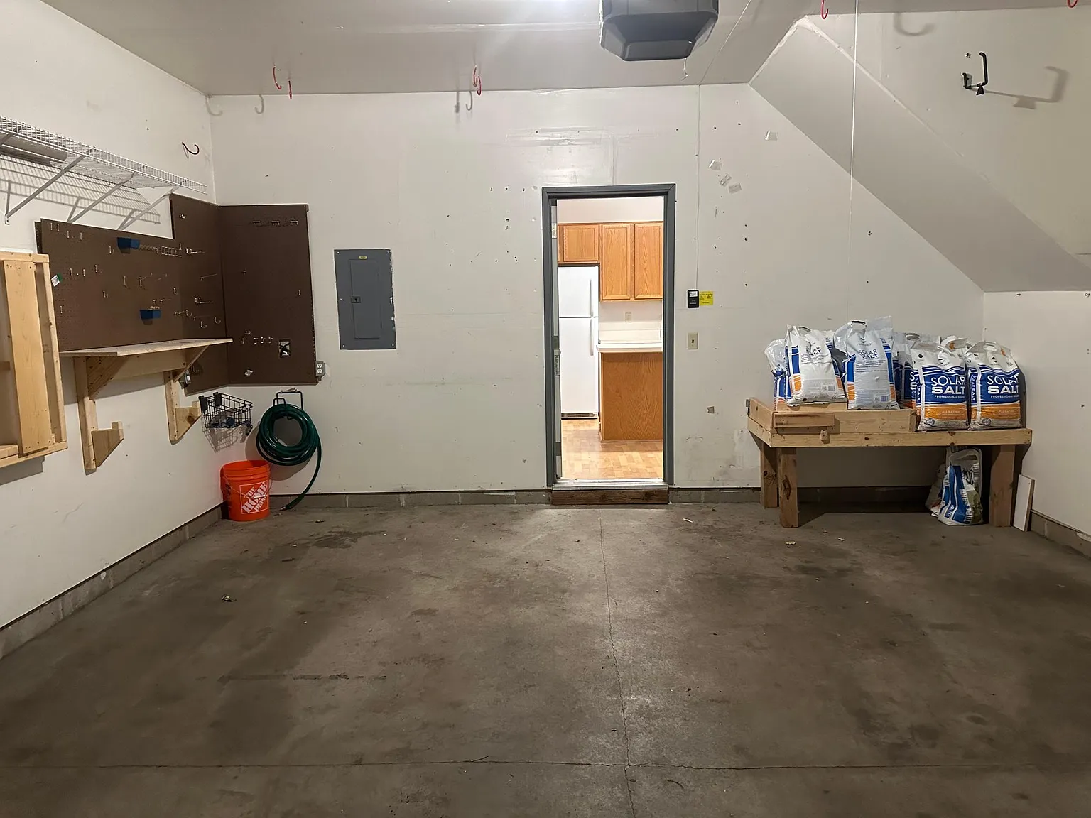2 bed, 2.5 bath, 1626 sqft, $2,250 — Photo 2