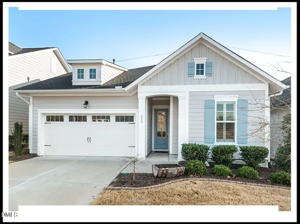 153 Abercorn Cir, Chapel Hill, NC 27516