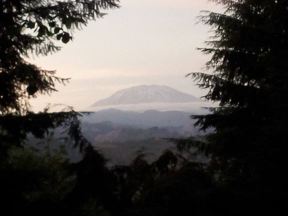 2nd image of Lake Merwin Campers Hideaway #11304