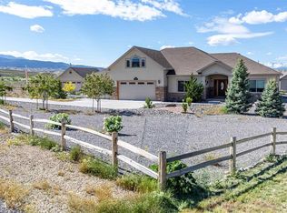 69072 E Oak Grove Rd, Montrose, CO 81401