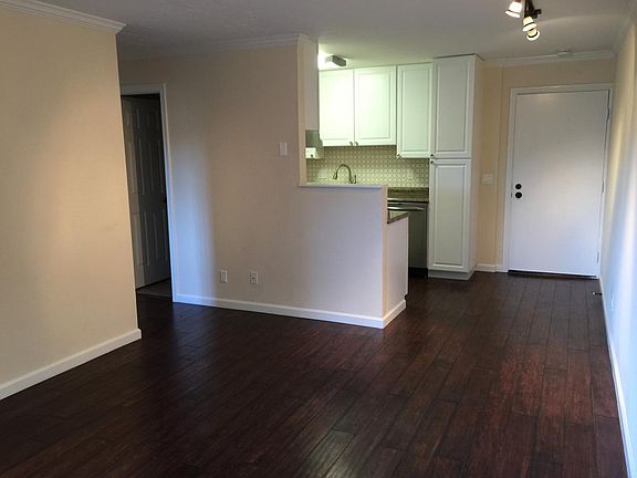2nd image of 1126 Cherry Ave APT 99