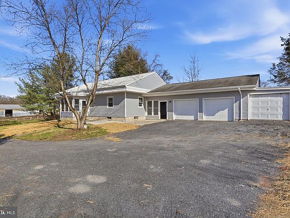 4th image of 1751 Baltimore Pike