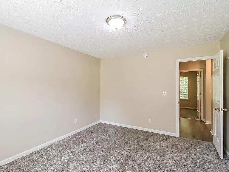 60 Hunters Ridge Ct — Photo 13