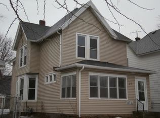 37 Annapolis St E, Saint Paul, MN 55118