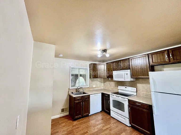 10758 Ogden St — Photo 5