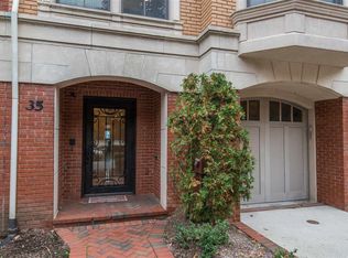 35 Regency Pl, Weehawken, NJ 07086
