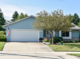 4303 W Rawson Ave, Franklin, WI 53132