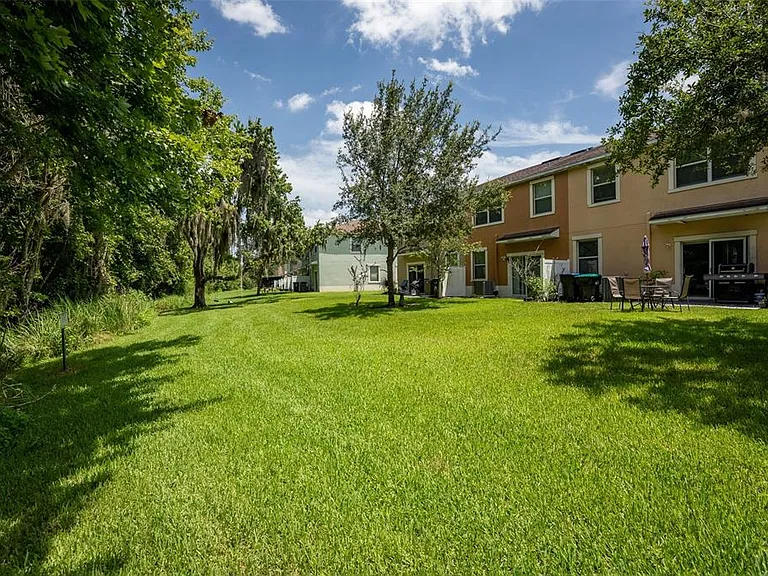 11191 Savannah Landing Cir — Photo 35