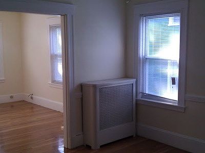2nd image of 159 High St