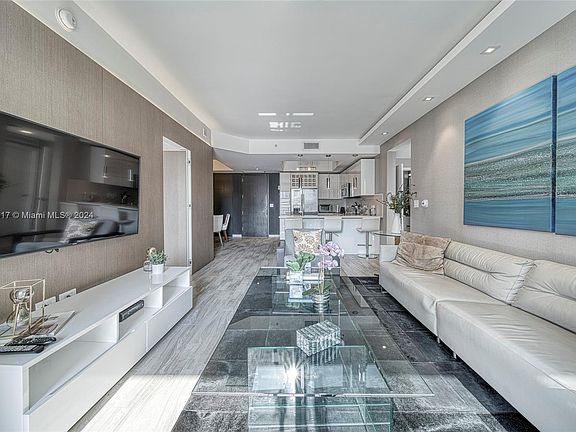 3rd image of 999 SW 1st Ave APT 1411