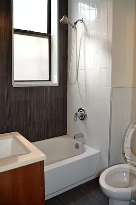 Rented by EXR | media 12