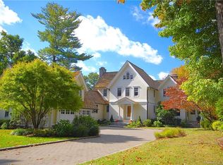 2641 Bronson Rd, Fairfield, CT 06824