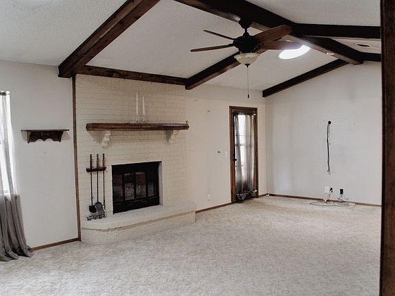 2nd image of 3450 Glenwood Ct