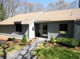 25 Woodrise Rd, Falmouth, MA 02540