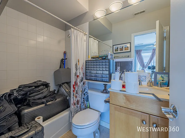 127 E 18th St #TOWNHOUSE — Photo 12