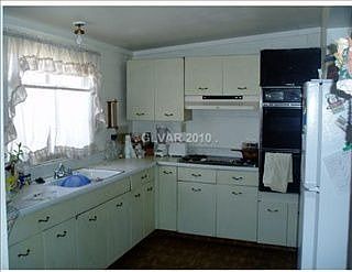 1st image of 3117 Theresa Ave
