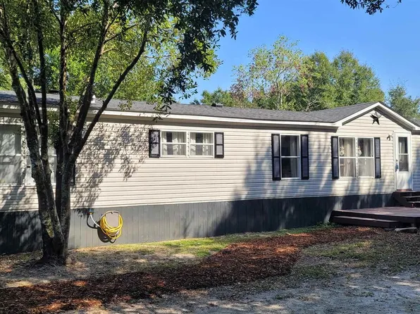 2582 Avenida De Sol, Navarre, FL 32566