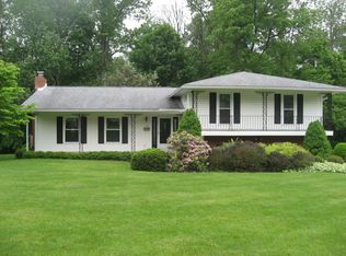 99 Redwood Rd, Mansfield, OH 44907