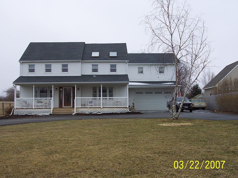Front porch with swing