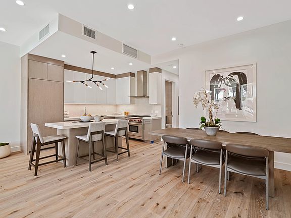 3rd image of 45 Garnet St #2A