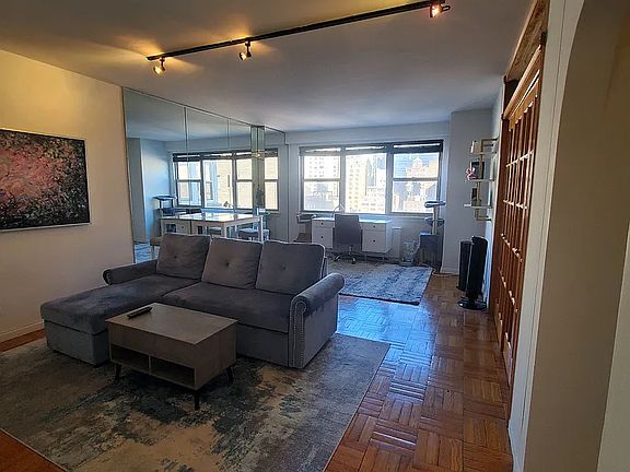 3rd image of 155 E 34th St APT 16D