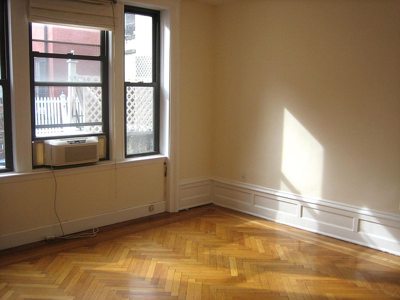 1st image of 34 Monroe Pl APT 4C