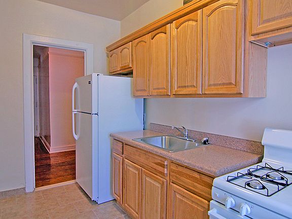 5th image of 1649 Nelson Ave APT 3D