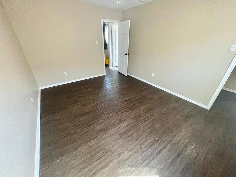 6316 Ken Caryl Dr — Photo 2