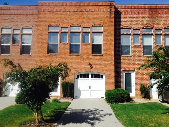 98 Grove Park Ln, Woodstock, GA 30189