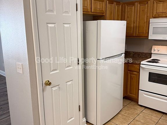 5th image of 8458 Chisholm Rd