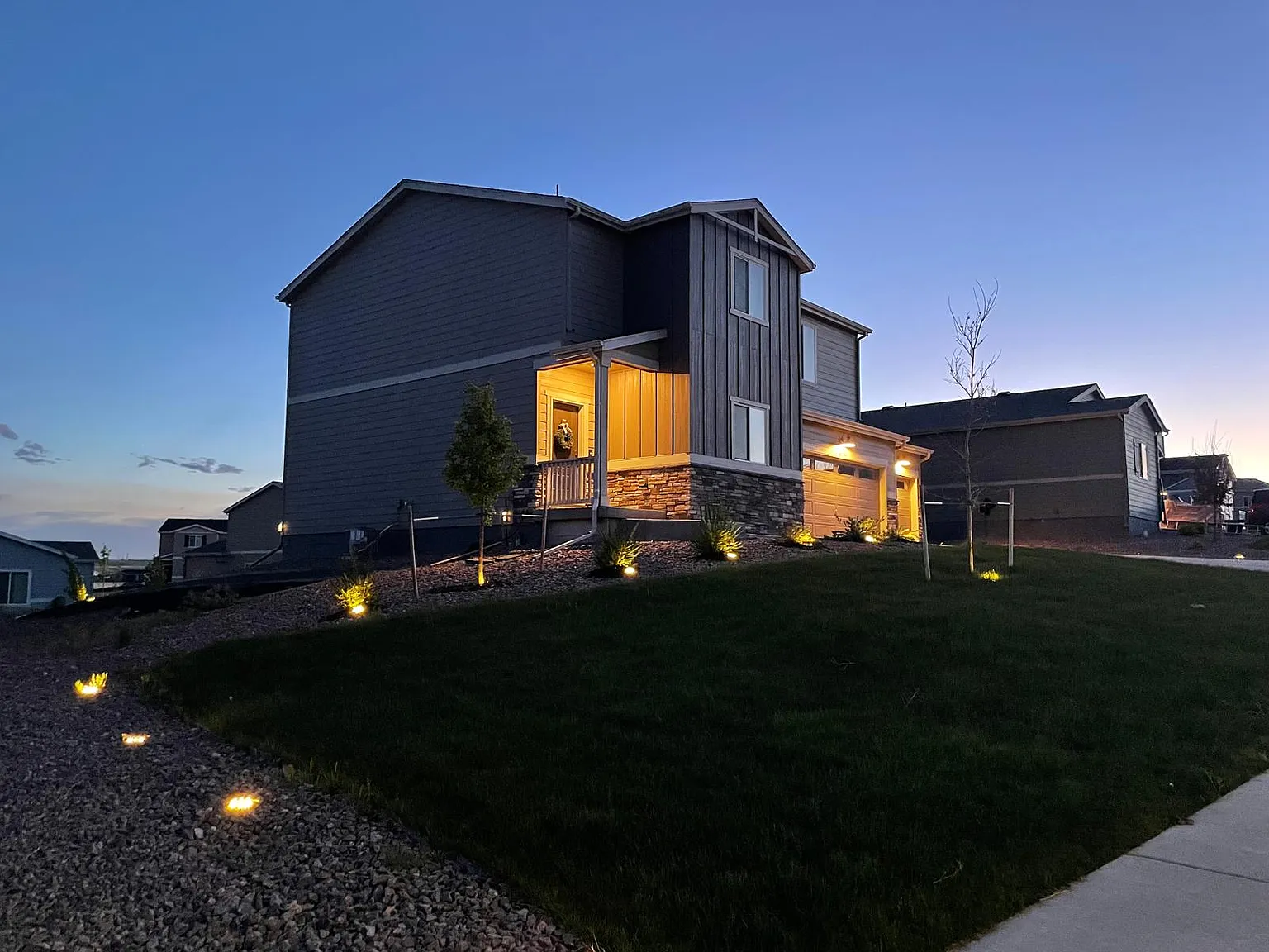 4 bed, 2221 sqft, $3,100 — Photo 3
