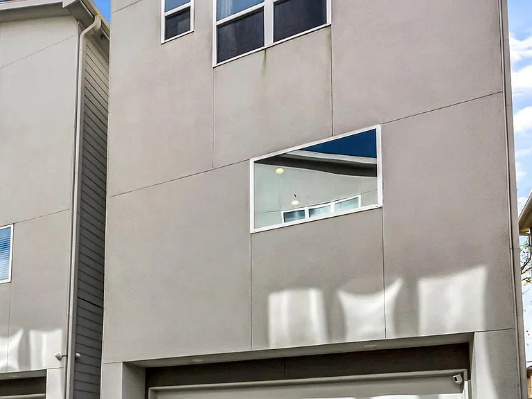 3105 Gillespie St — Photo 40