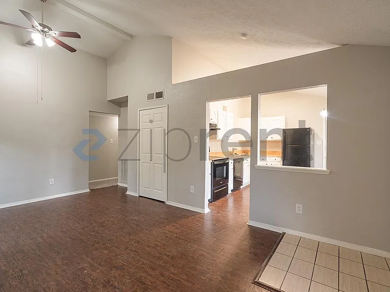 24022 Four Sixes Ln — Photo 5