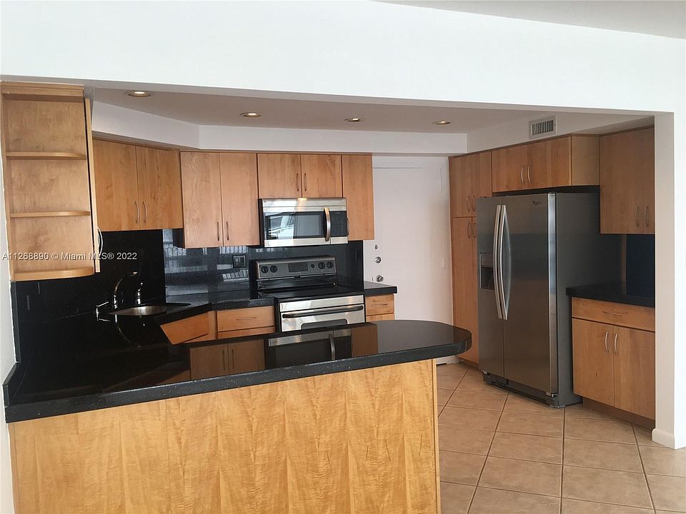 1st image of 1408 Brickell Bay Dr APT 912