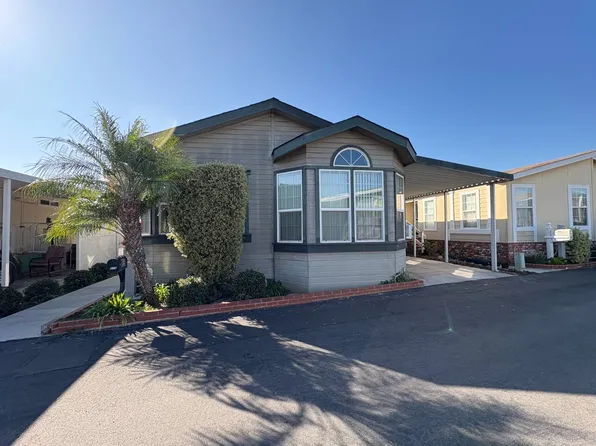 809 Eucalyptus Ln, Fountain Valley, CA 92708