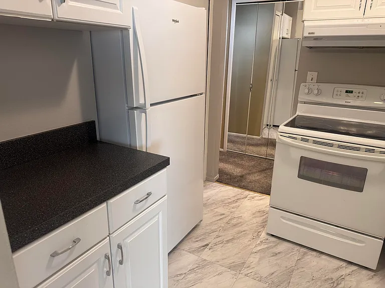 30220 Southfield Rd #243 — Photo 5