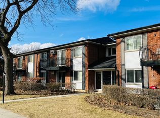 (Undisclosed Address), Arlington Heights, IL 60004