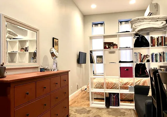 Rented by Bold New York | media 15