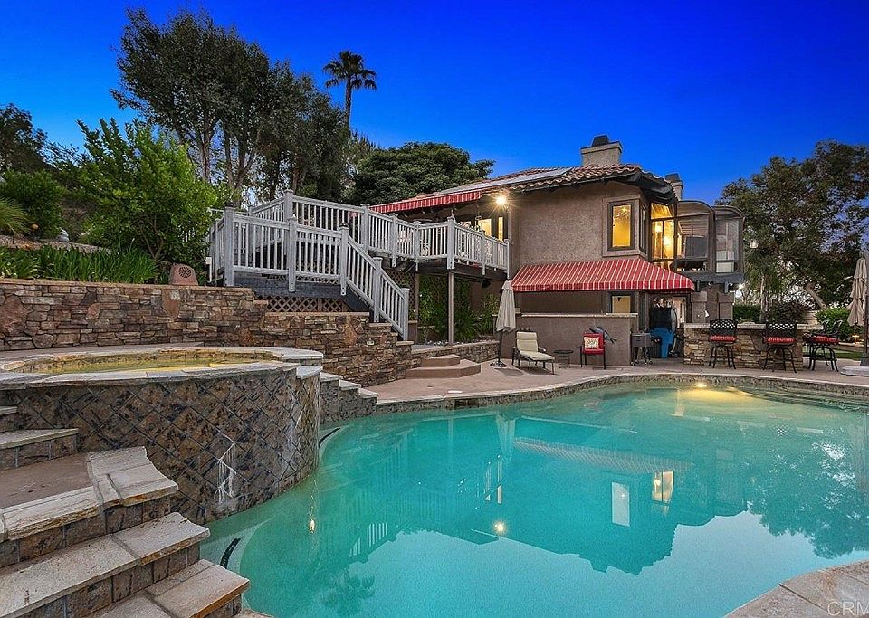 2539 Pasatiempo Gln, Escondido, CA 92025 Zillow