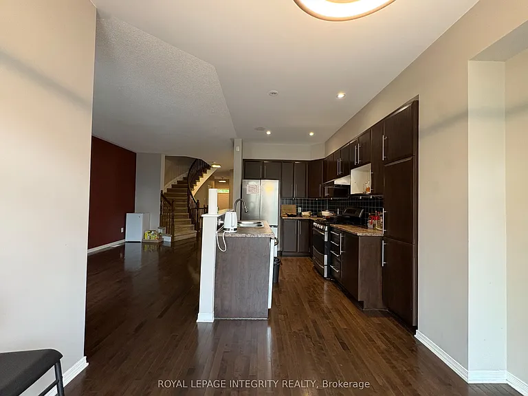 254 Badgeley Ave — Photo 11