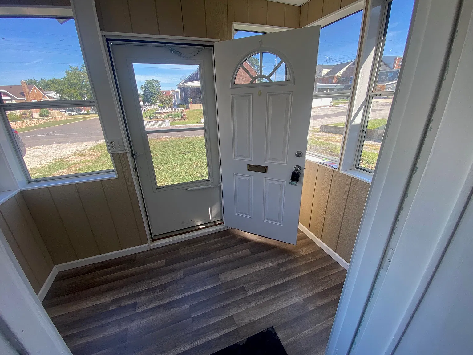 2 bed, 672 sqft, $1,625 — Photo 2