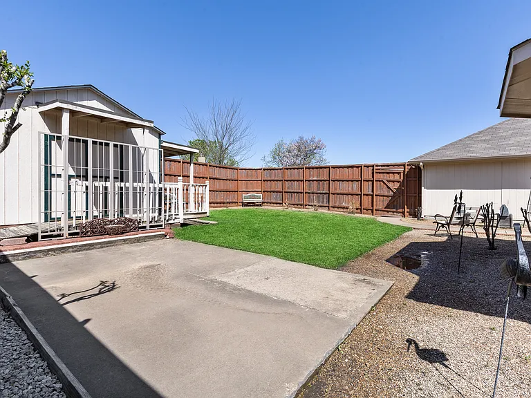 4909 Springtree Ln — Photo 25