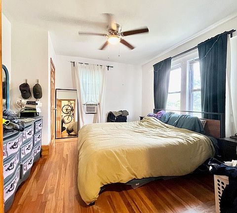 5th image of 3 Aldie St #1