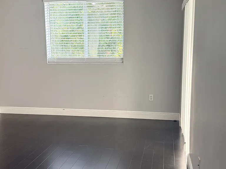 2640 S University Dr #325 — Photo 7