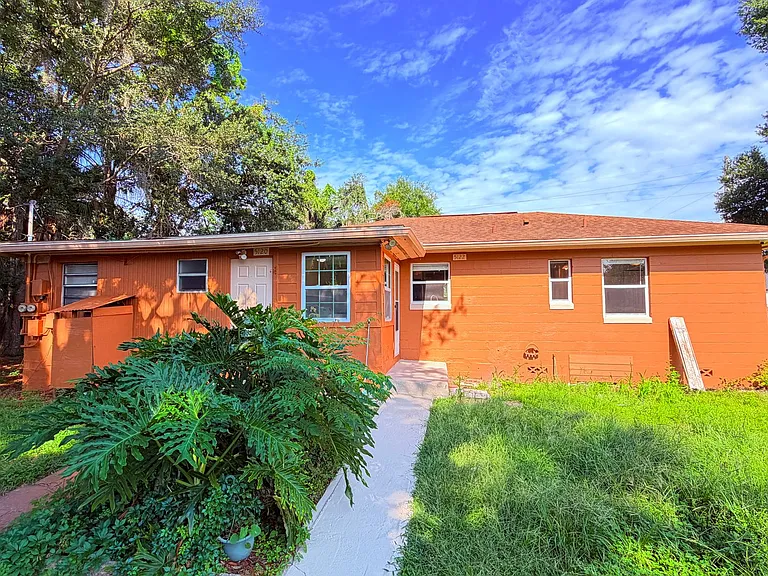 5122 Old Cheney Hwy — Photo 1