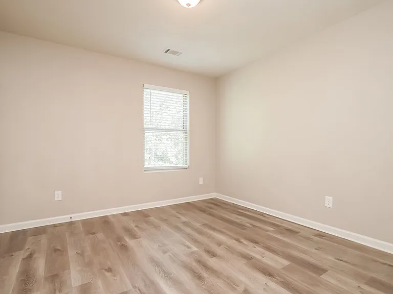 207 Shaker Hollow Dr — Photo 13