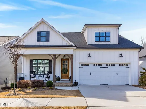 2904 Meadow Bluffs Way, Fuquay Varina, NC 27526